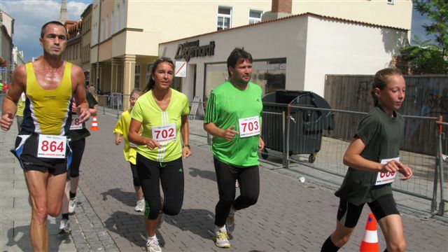 ../Images/BenefizlaufMerseburg2011 (60).jpg